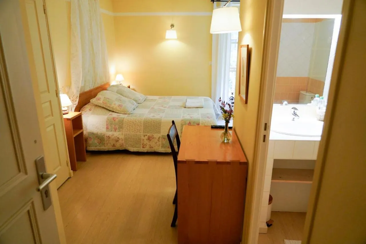 ブレル Chez Toon, Bar Deco Bed & Breakfast