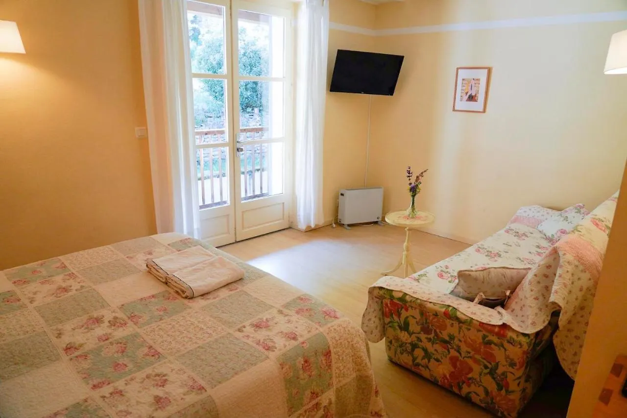 ブレル Chez Toon, Bar Deco Bed & Breakfast 0*,