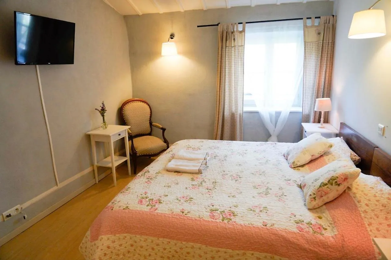 ブレル Chez Toon, Bar Deco Bed & Breakfast