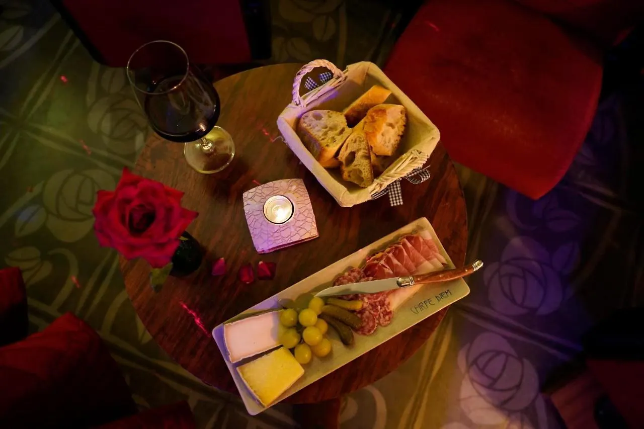 ブレル Chez Toon, Bar Deco Bed & Breakfast