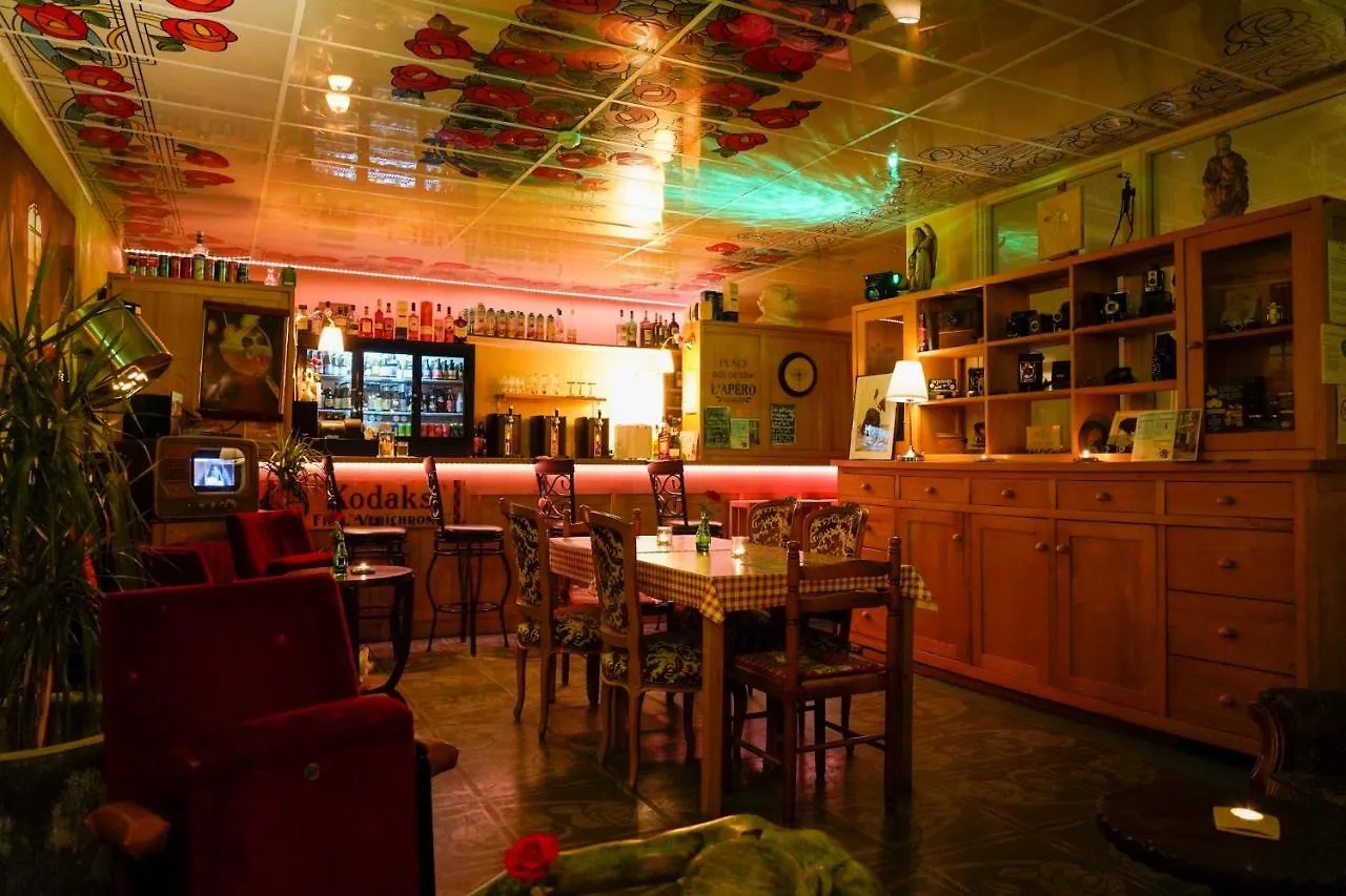 ブレル Chez Toon, Bar Deco Bed & Breakfast 0*,